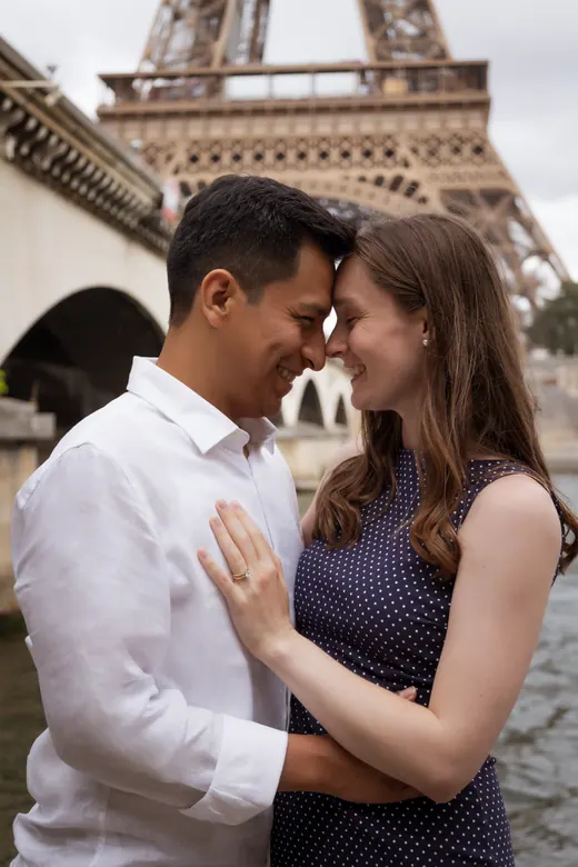 Photograph from the Couple — Bir-Hakeim, day session in Paris by Anna