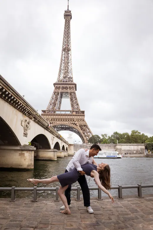 Couple photographed in Paris by Anna