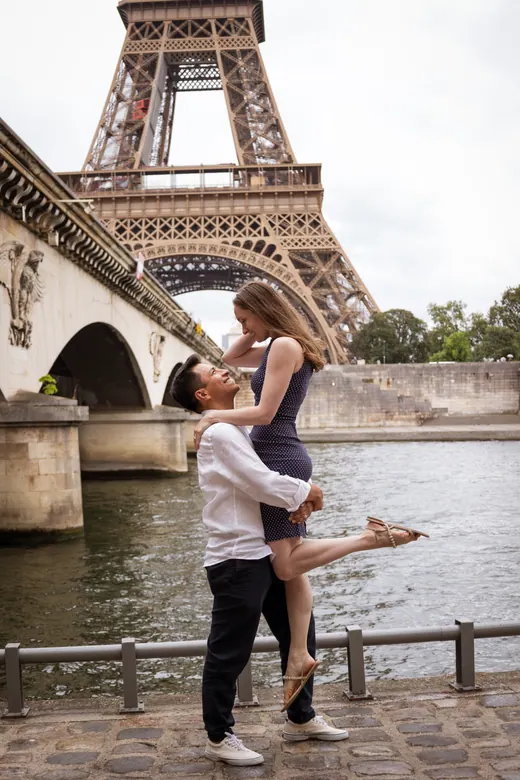Photograph from the Couple — Bir-Hakeim, day session in Paris by Anna