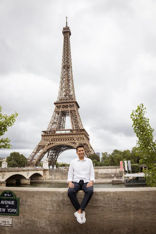 Photograph from the Couple — Bir-Hakeim, day session in Paris by Anna