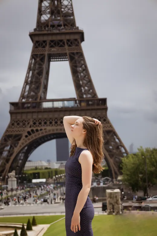 Photograph from the Couple — Bir-Hakeim, day session in Paris by Anna