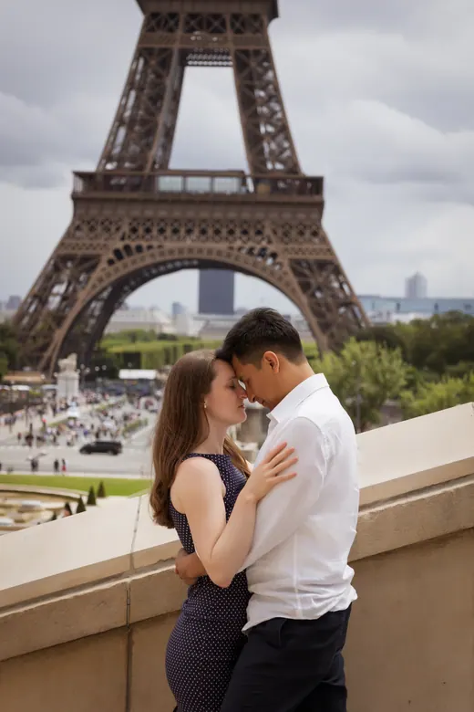 Photograph from the Couple — Bir-Hakeim, day session in Paris by Anna