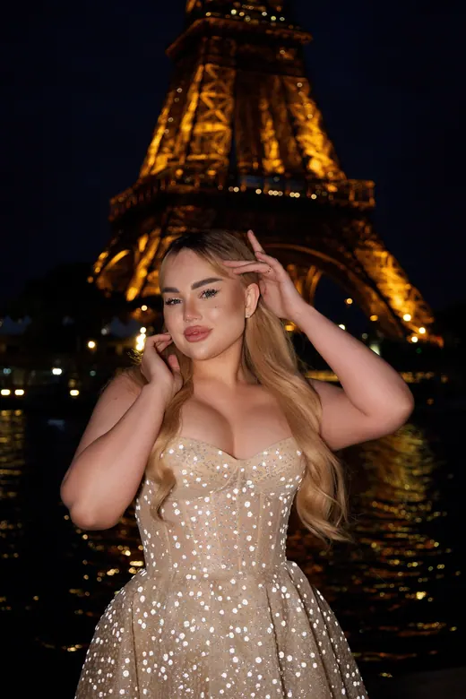 Photograph from the Couple — Eiffel at night session in Paris by Anna