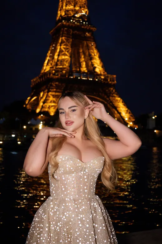 Photograph from the Couple — Eiffel at night session in Paris by Anna