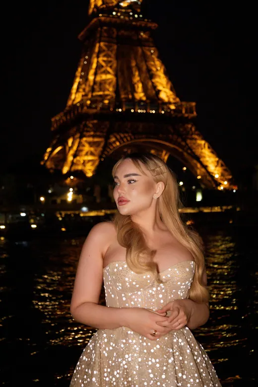 Photograph from the Couple — Eiffel at night session in Paris by Anna