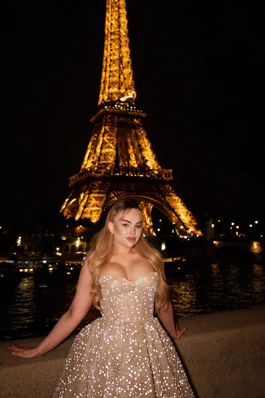 Photograph from the Couple — Eiffel at night session in Paris by Anna