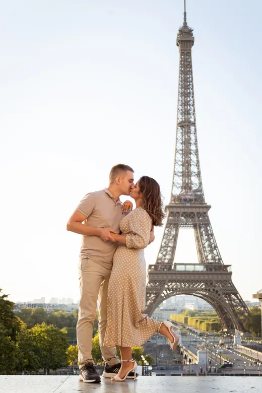 Photograph from the Couple — beige dress, day session in Paris by Anna