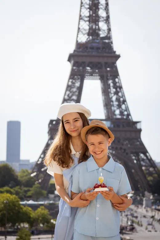 Photograph from the Family — pale blue, day session in Paris by Anna