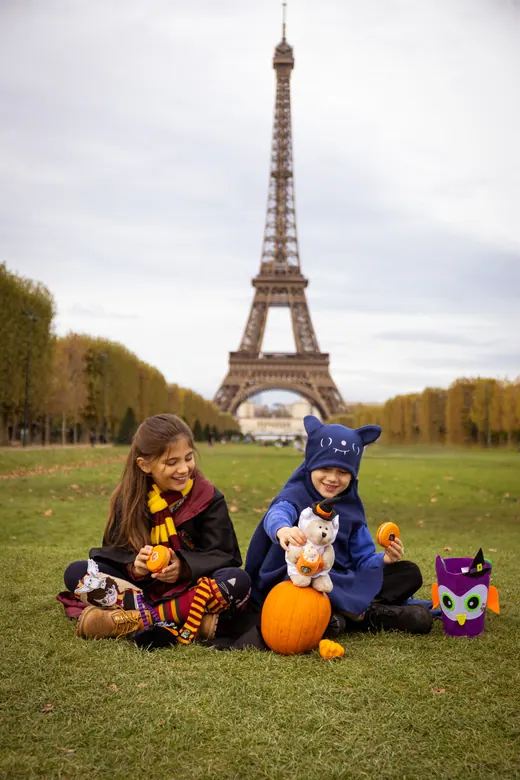 Photograph from the Family — autumn & pumpkins session in Paris by Anna