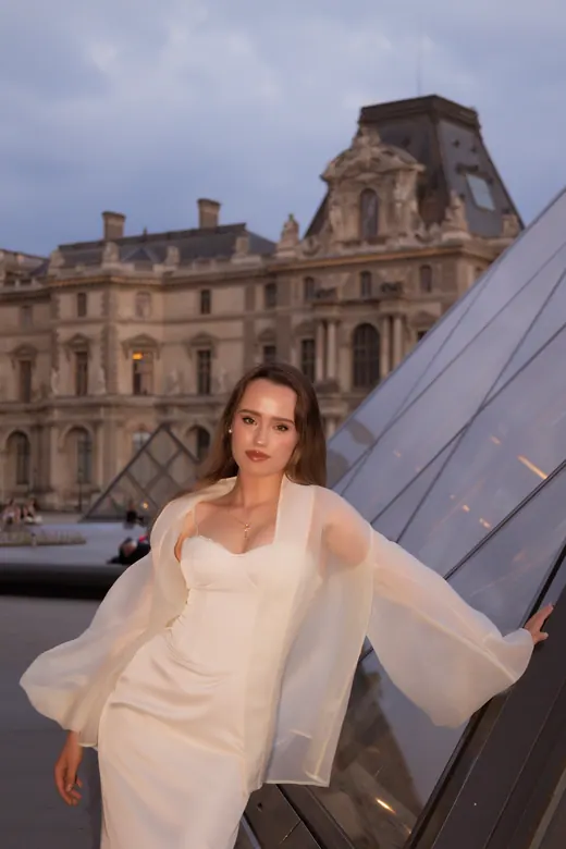 Photograph from the Family — Louvre pyramid session in Paris by Anna