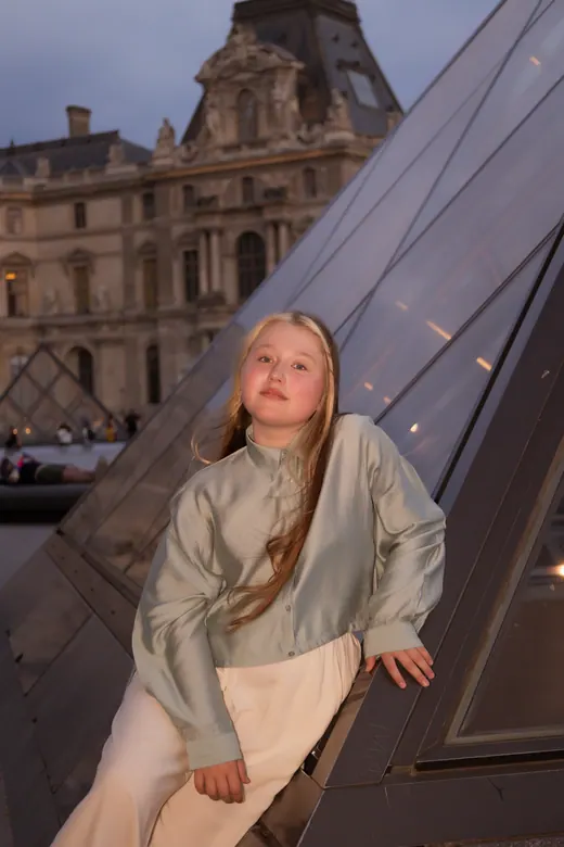 Photograph from the Family — Louvre pyramid session in Paris by Anna