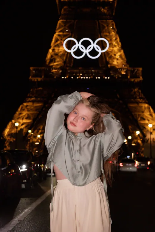 Photograph from the Family — Olympic rings, night session in Paris by Anna