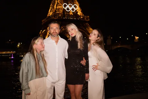 Photograph from the Family — Olympic rings, night session in Paris by Anna