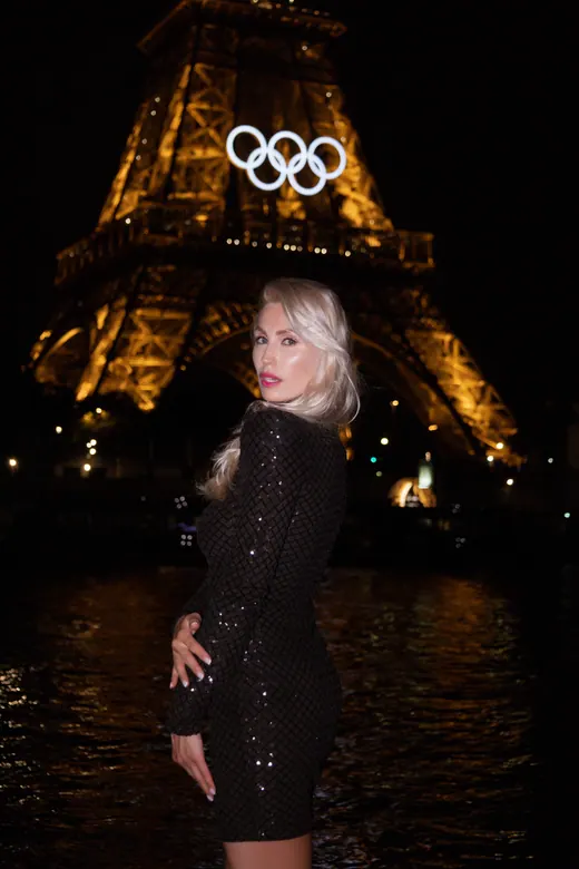 Photograph from the Family — Olympic rings, night session in Paris by Anna