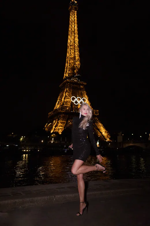 Photograph from the Family — Olympic rings, night session in Paris by Anna