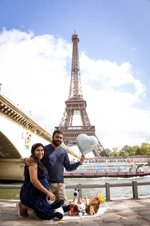Photograph from the Family — picnic, bridge session in Paris by Anna