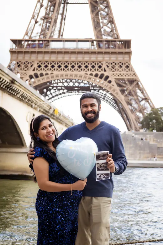 Photograph from the Family — picnic, bridge session in Paris by Anna