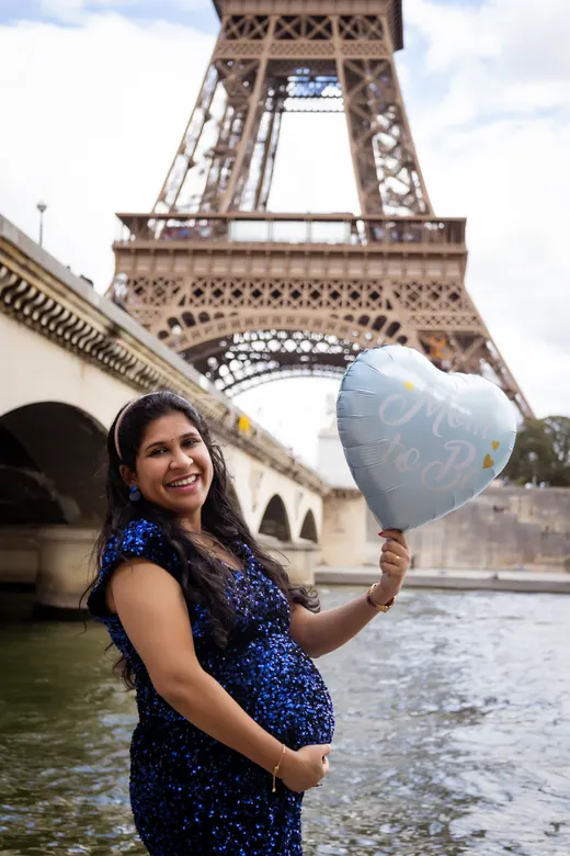 Photograph from the Family — picnic, bridge session in Paris by Anna