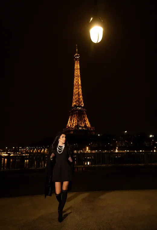 Photograph from the Black dress — bridge at night session in Paris by Anna