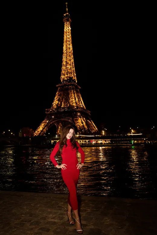 Photograph from the Brown skirt — dusk to dark session in Paris by Anna