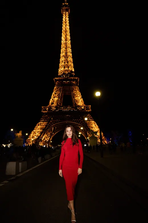 Photograph from the Brown skirt — dusk to dark session in Paris by Anna