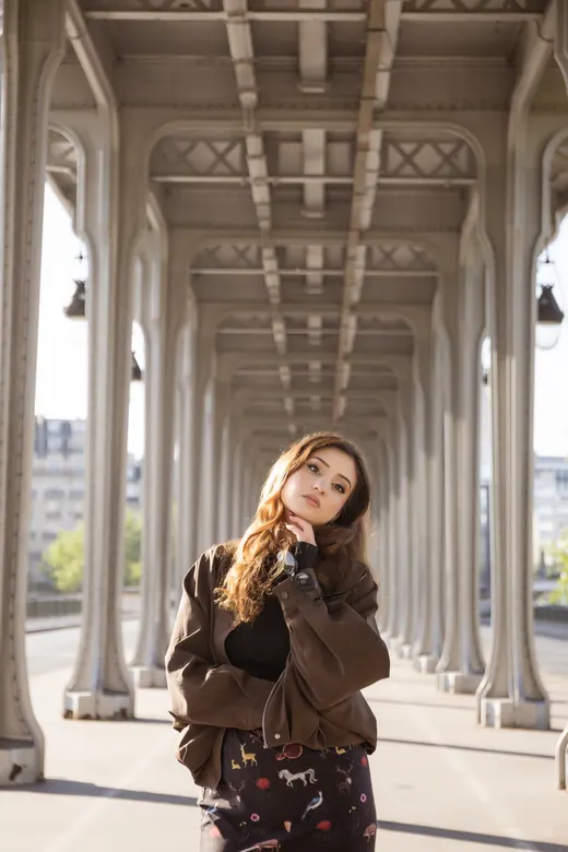 Photograph from the Brown coat — café & flowers session in Paris by Anna