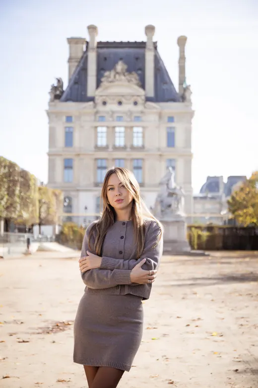 Photograph from the Grey suit — Tuileries session in Paris by Anna