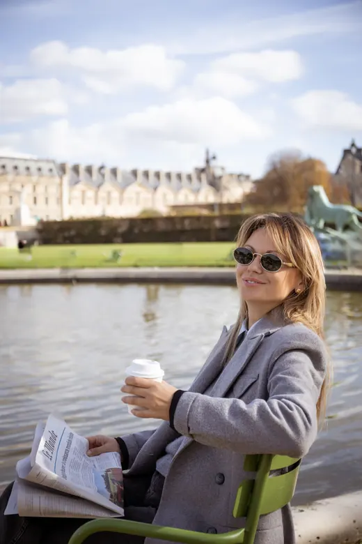 Photograph from the Grey suit — Tuileries session in Paris by Anna