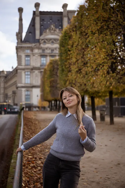 Photograph from the Grey suit — Tuileries session in Paris by Anna
