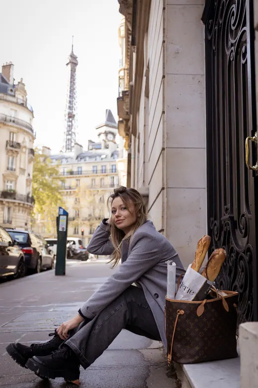 Photograph from the Grey suit — Tuileries session in Paris by Anna