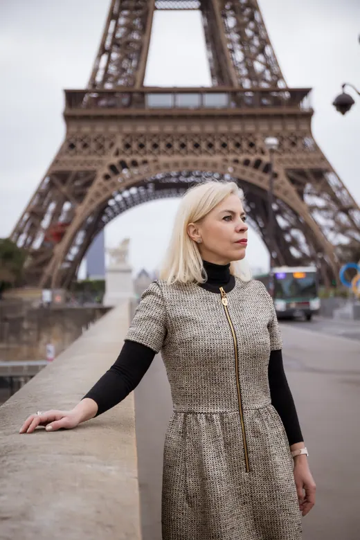 Photograph from the Green jacket — Trocadéro session in Paris by Anna