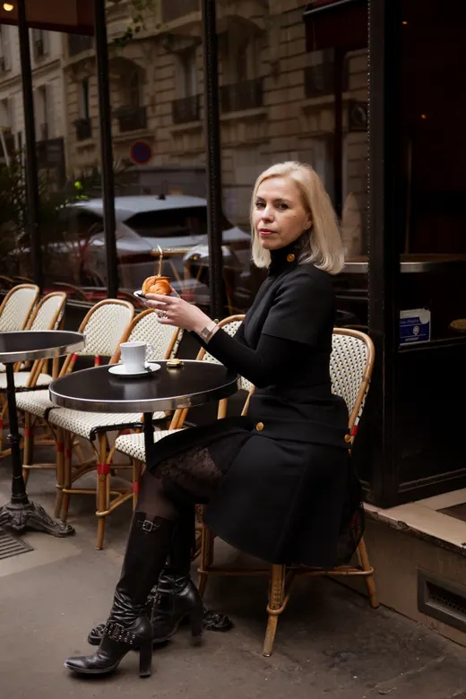 Photograph from the Green jacket — Trocadéro session in Paris by Anna
