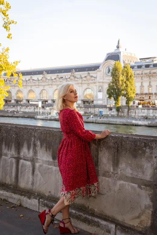 Photograph from the Green jacket — Trocadéro session in Paris by Anna