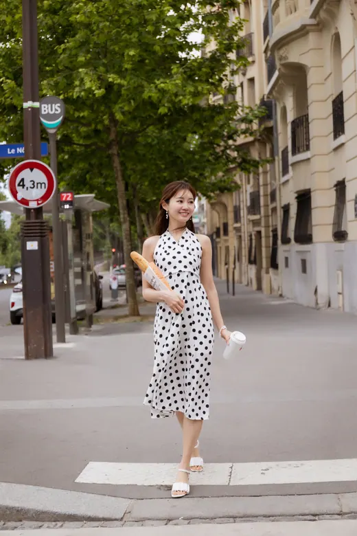 Photograph from the Polka dots — day session in Paris by Anna