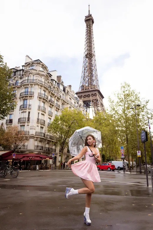 Photograph from the Pink dress — jump session in Paris by Anna
