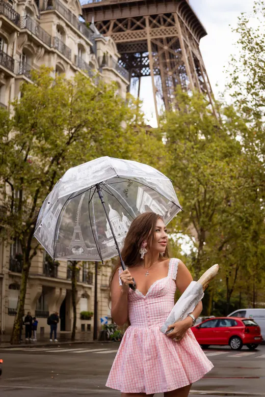 Photograph from the Pink dress — jump session in Paris by Anna
