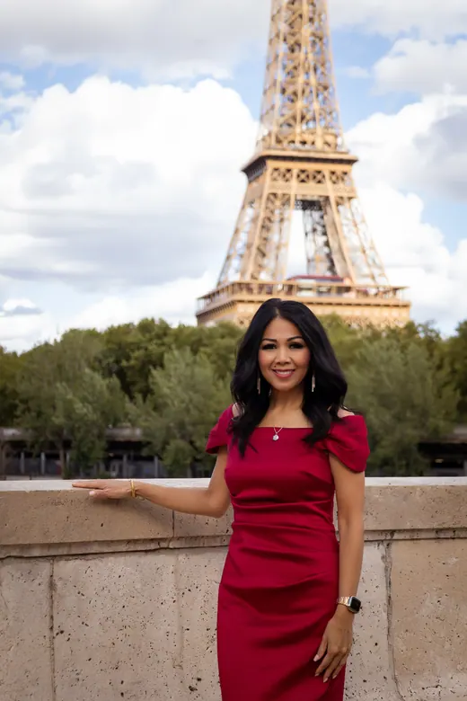Photograph from the Red dress — Seine, day session in Paris by Anna