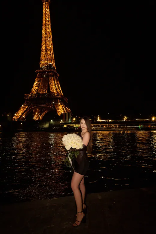Solo portrait session in Paris by Anna