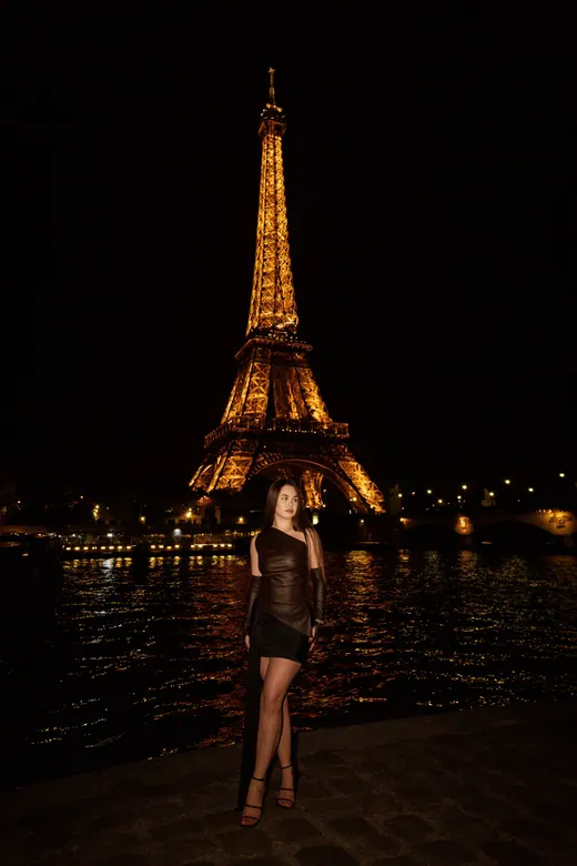 Photograph from the Black — night, quay session in Paris by Anna