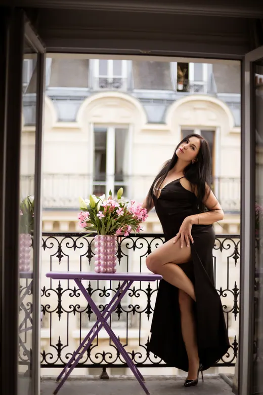 Photograph from the Black gown — balcony session in Paris by Anna