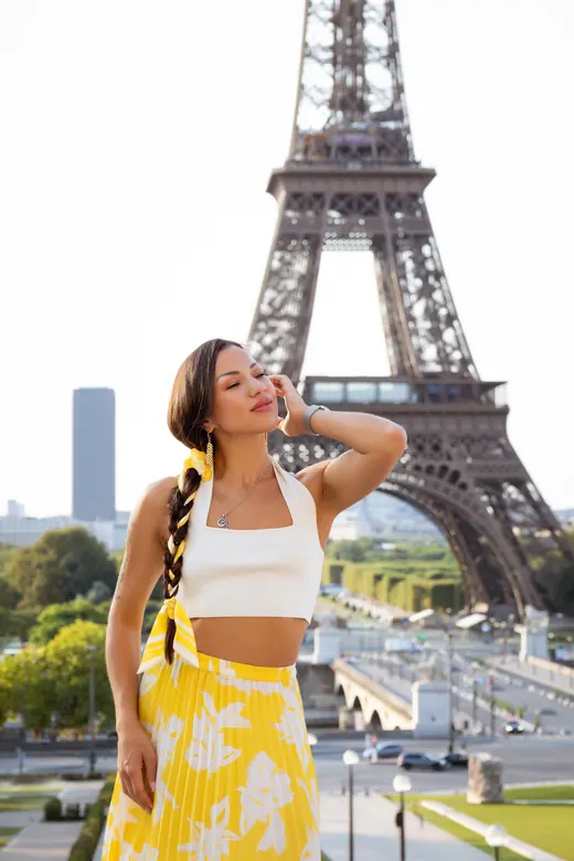 Photograph from the Yellow skirt — day session in Paris by Anna