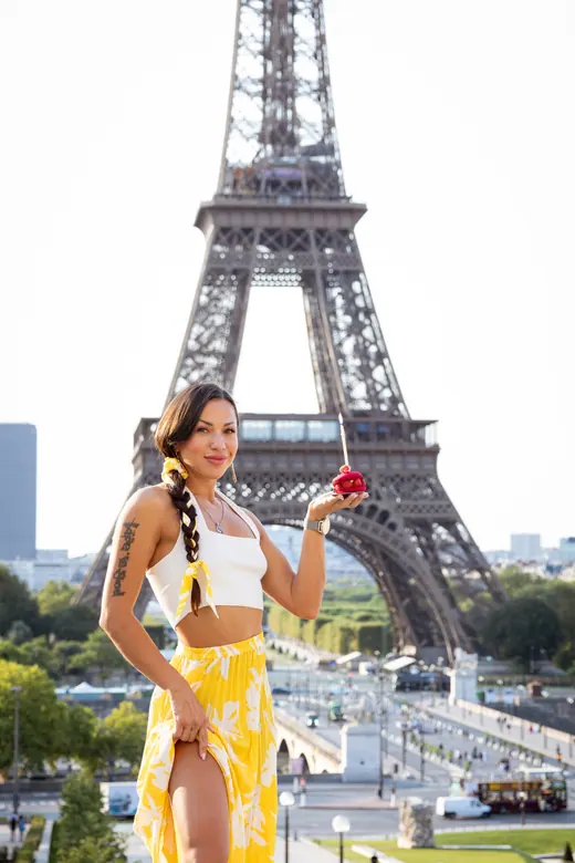 Photograph from the Yellow skirt — day session in Paris by Anna