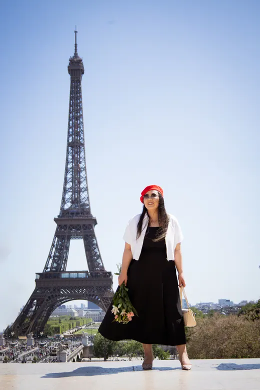 Photograph from the Bouquet — bridge, day session in Paris by Anna