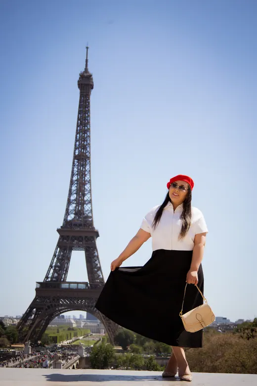 Photograph from the Bouquet — bridge, day session in Paris by Anna