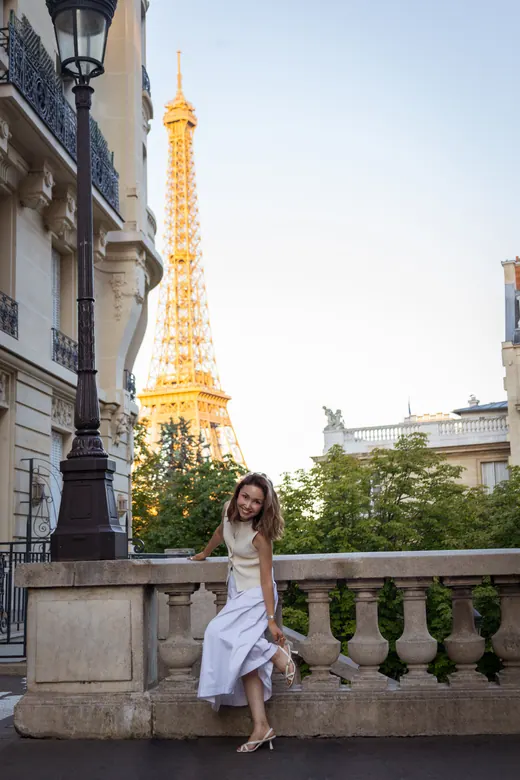 Photograph from the White dress — Trocadéro session in Paris by Anna