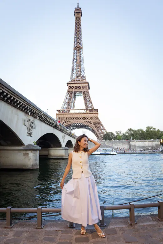 Photograph from the White dress — Trocadéro session in Paris by Anna