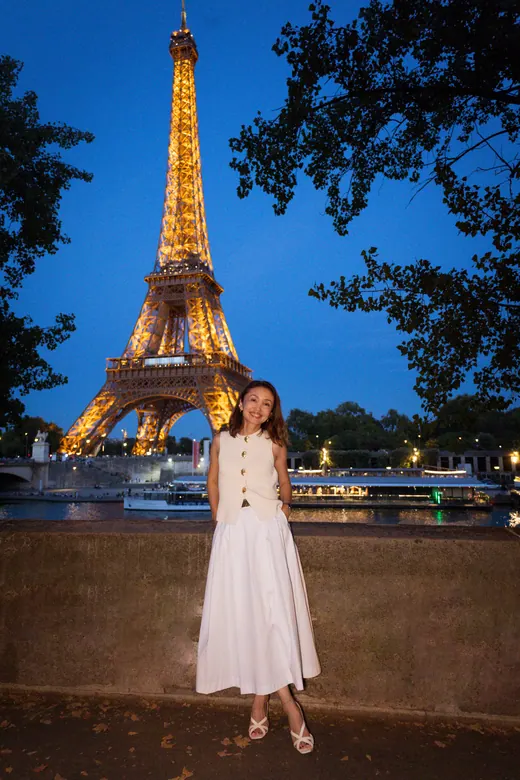 Photograph from the White dress — Trocadéro session in Paris by Anna