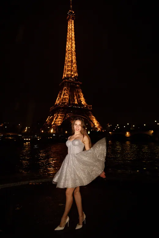 Photograph from the Cream tulle — night session in Paris by Anna