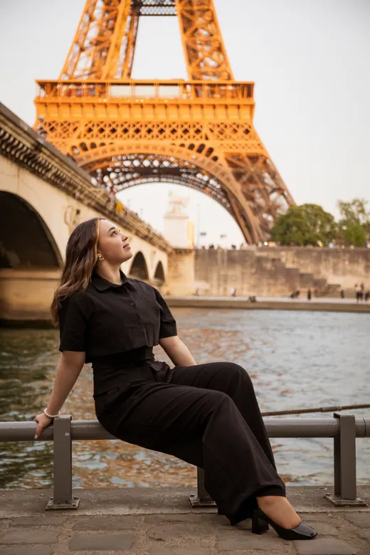 Photograph from the Leather jacket — day session in Paris by Anna