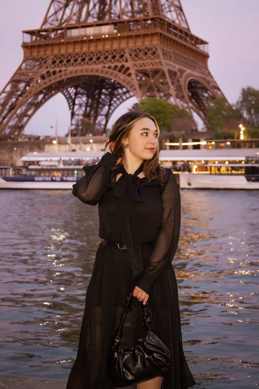 Solo portrait session in Paris by Anna